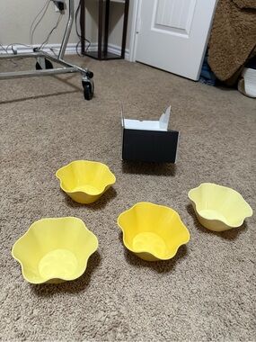 Greg Natale Set of 4 Yellow Flora Bowls